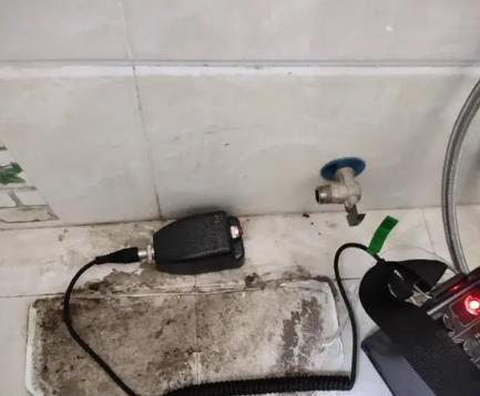 达川屋顶漏水维修公司分享下卫生间漏水的危害及解决方法